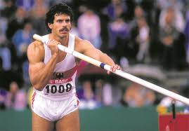 Er war der erste farbige olympiasieger und trug den beinamen the midnight express. Die Leichtathletik Lebt Von Typen