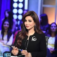 ونشرت لجين، عبر حسابها مقطع فيديو لها برفقة عدد من المصممين الذين عملوا على إطلالتها، من كواليس التصوير، وجسدت شخصية كرويلا دو فيل، وهي امرأة عجوز تحب الموضة. Ù„Ø¬ÙŠÙ† Ø¹Ù…Ø±Ø§Ù† Ø¹Ù† ÙÙŠØ¯ÙŠÙˆ Ø§Ù„Ø±Ù‚Øµ Ø£Ù‡Ù„ Ø§Ù„Ø¹Ø±Ø³ Ù‚Ø§Ù„ÙˆØ§ Ù…Ù…Ù†ÙˆØ¹ Ø§Ù„ØªØµÙˆÙŠØ± ÙØ£Ø®Ø°Øª Ø±Ø§Ø­ØªÙŠ Ø¹Ù„Ù‰ Ø§Ù„Ø¢Ø®Ø± ØµØ­ÙŠÙØ© Ø§Ù„Ù…ÙˆØ§Ø·Ù† Ø§Ù„Ø¥Ù„ÙƒØªØ±ÙˆÙ†ÙŠØ©