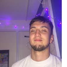 Milo Davis's Instagram, Twitter & Facebook