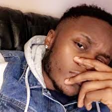 Gideon Martin (@GideonSchmideon)