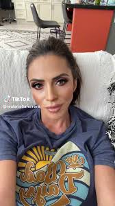 Ariellaferrerafanpage