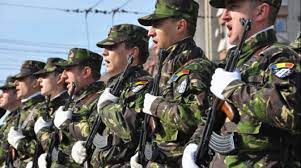 Avem 8 stiri despre salarii militari. Se Fac AngajÄƒri In ArmatÄƒ Ce Salarii Sunt Oferite
