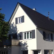 Alle fenster in den schlafräumen und bad sind mit insektenschutz ausgestattet und können komplett verdunkelt werden (klappläden + verdunklungsrollo). Fensterladen Munchen Experte Fur Fensterladen Aus Holz Fenestra