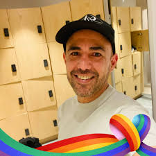 This was 40. 🎂 Pt 1 Thank you everyone & @vnina for capturing the moment.  📸