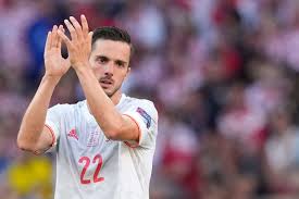 Sarabia została powołana przez pierwszą drużynę po raz pierwszy w grudniu 2010 roku na mecz u siebie ligi. Xzrrwc5imislmm