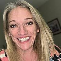 Mindy Strunk's Instagram, Twitter & Facebook