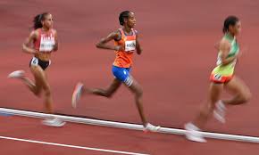 Op suggestie van de franse filoloog michel bréal werd deze wedstrijd als marathonloop opgenomen in het programma van de eerste moderne olympische spelen. Ttga3pjyjm 4em