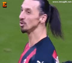 Gif zlatan ibrahimovic la galaxy deportes heroe gifs from gif zlatan ibrahimovic (la galaxy. Ibra Vs Lukaku Gif Della Rissa Nel Derby Inter Milan Crea I Tuoi Meme