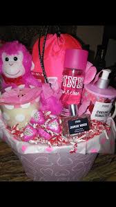 Birthday Gift Basket Ideas For Friends Google Valentines Day Game Love Valentines Day Quotes Ideas For Valentines In 2020 Friend Birthday Gifts Birthday Gifts For Best Friend Valentine S Day Gift Baskets