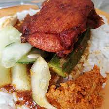 Poh dan nasi ganja sangat sinonim. Nasi Kandar Ayam Merah Nasi Ganja Kedai Kopi Yong Suan