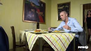 Laura Fiorentino se folla el culo con el lazo de Luca Ferrero | xHamster