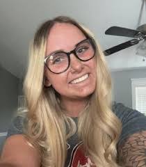 Lynne Clayton's Instagram, Twitter & Facebook