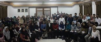 About press copyright contact us creators advertise developers terms privacy policy & safety how youtube works test new features press copyright contact us creators. Program Studi Diploma Bahasa Inggris Dbsmb Gelar Kuliah Umum Manajemen Perhotelan Https Dbsmb Sv Ugm Ac Id