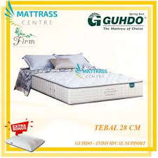 King size 180x200 cm (39) queen size 160x200 cm (23) rangka 150x200 cm (2) rangka double 120x200 cm (9) rangka single 90x200 cm (8) tempat tidur dengan penyimpanan (55) saring. Daftar Harga Tempat Tidur Spring Bed Guhdo Terbaru Juli 2021 Terupdate Blibli