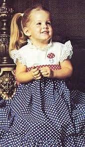 Lisa marie presley is in an ongoing divorce battle with her estranged husband michael lockwood after they split in june 2016. Pin Pa Elvis Presley