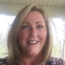 Lori Carson (@Dragons_1979)