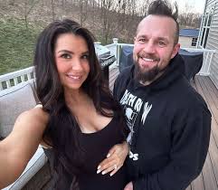 The Challenge”'s Derrick Kosinski and Wife Nicole Welcome First Baby  Together, Son Maverick,