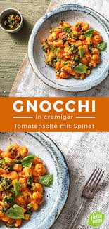 Gnocchi In Cremiger Tomatensosse Rezept Hellofresh Rezept Italienisch Kochen Einfach Kochen Tomatensosse