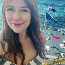 Kara Graff's Instagram, Twitter & Facebook