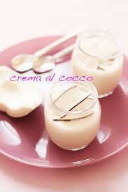 La noce di cocco, molto nutriente e ricca di sostanze benefiche, è il frutto che possiamo acquistare intero di cui goderne la particolare genuinità. Cocco Bello Crema Al Cocco Fresco Crema Al Cocco Idee Alimentari Ricette