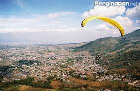 Dahulu merupakan tempat pertempuran pangeran mangkubumi yang dijadikan pusat pemerintahan projo sukowati. Yxy Erz7uw368m