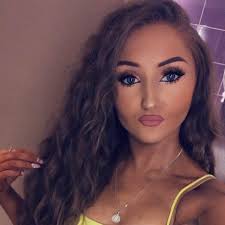 Naommielizabethfashionand...