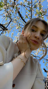 I may not be pretty but I will care for you💕