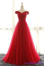 Rote Kleidermodelle Die Farbe Der Eleganz Von Kleinen Madchen Bis Zu Jungen Frauen Ist Der Geist Die Liebe Jeder Frau Von Jungen Reifen Frauen Bis Ulti Abendkleid Party Kleider Formale Abendkleider