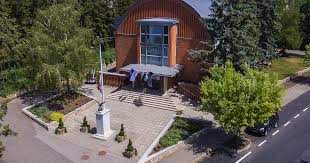 Munkakultúrájáról, fizetéseiről, juttatásairól, munka és magánélet egyensúlyának összeegyeztetéséről, vezetéséről, munkahelyi biztonságáról és stb. Kozerdeku Informaciok Szerencs Varos Honlapja