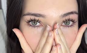 Recommendations for eyelash services in town?
