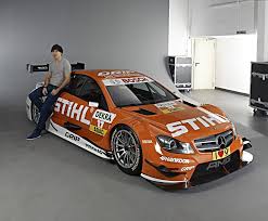 Dtm Robert Wickens Auf Dessen Stihl Mercedes Amg C Coupe Grip