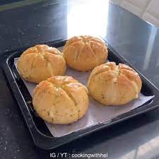 Video Korean Creamcheese Garlic Bread Di 2021 Ide Makanan Roti Garlic Resep Masakan Korea