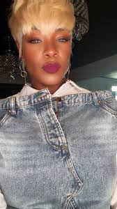 highlight Still in the Running , keep it goin!!!! #fabover40  https://fabover40.org/2025/latoya-6392