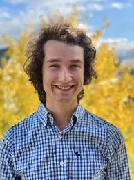 Eli Howe's Instagram, Twitter & Facebook