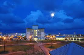 University malaysia pahang (ump) is a government university in pahang, malaysia. Fh Hiatus Kolej Kediaman 5 Universiti Malaysia Pahang