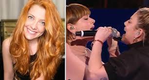 Dopo diverse esperienze musicali, è divenuta nota nel 2009 in seguito alla partecipazione alla seconda edizione italiana di x factor, nella quale. Noemi Like Contro Emma E Alessandra La Reazione Della Cantante Spiazza