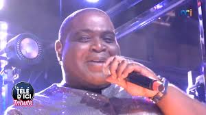 Prestation live de Guy Armand interprétant " Golgotha"