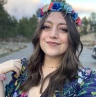 Veronica Mueller's Instagram, Twitter & Facebook