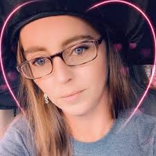 What jobs are available for a 15-year-old in Oregon, Ohio?