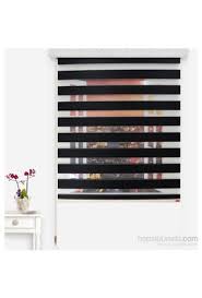 Siyah ile beyazın bir arada bulunduğu. Stor Perde Fiyatlari Kampanyali Store Perde Cesitleri