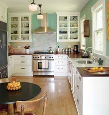I Want The White And Open Face Cabinets Kitchen Design Small Country Kitchen Designs Country Kitchen