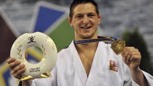 Po uzavření žebříčku to potvrdila mezinárodní judistická federace (ijf). Jsem Zbity Ale Stastny Rika Zlaty Krpalek A Uz Pomalu Planuje Oslavny Vecirek Hospodarske Noviny Ihned Cz