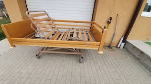 Menajere/femei de serviciu, persoane pentru ingrijire bolnavi/batrani la domiciliu. Pat Spital Pat Electric Pat Ingrijire BÄƒtrani La Domiciliu Bacau Olx Ro