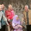Meanwhile, nazir's brother datuk mohamed nizam razak has resigned his directorship in petra energy bhd. 1