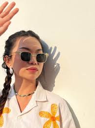 5 Model Kacamata yang Lagi Trend 2023 Pria dan Wanita