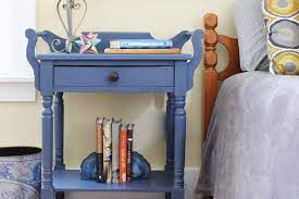 As always, make sure to seal your painted table.whether you're painting furniture or repainting painted furniture certain rules will always apply. How To Paint An End Table With Chalk Paint