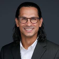 Kurt Wehmann's Instagram, Twitter & Facebook