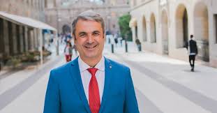 He previously served as minister for energy and minister for policy coordination in the. Baylan Optimistisk Om Framtiden