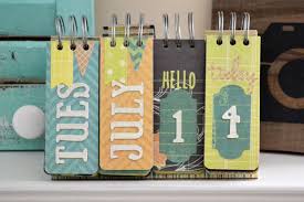 We R Perpetual Calendar Scrapbook Com Made With We R Memory Keepers Supplies Manualidades Calendario Perpetuo Tipos De Calendarios