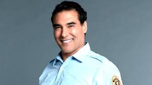 Eduardo yañez reconoció que su situación se empeoró por lo retorcido y enfermo que es mateo corona, su personaje en falsa identidad, serie de telemundo, y necesitó de ayuda. Eduardo Yanez De Galan A Abuelito Sicopata El Nuevo Herald